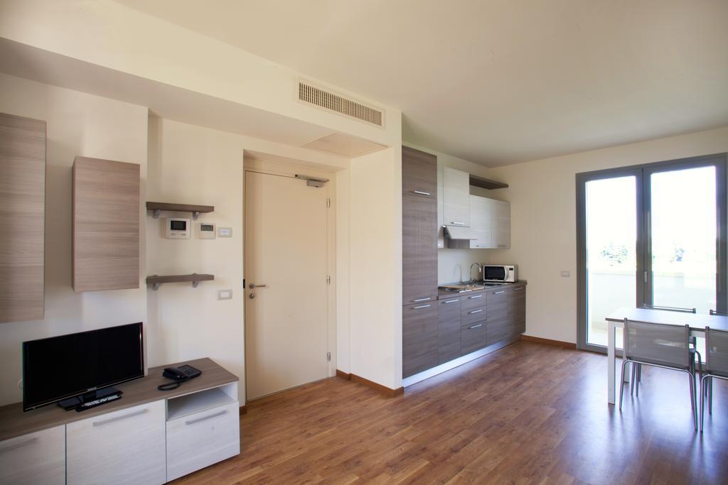 Residence Le Querce Cernusco Sul Naviglio Room photo