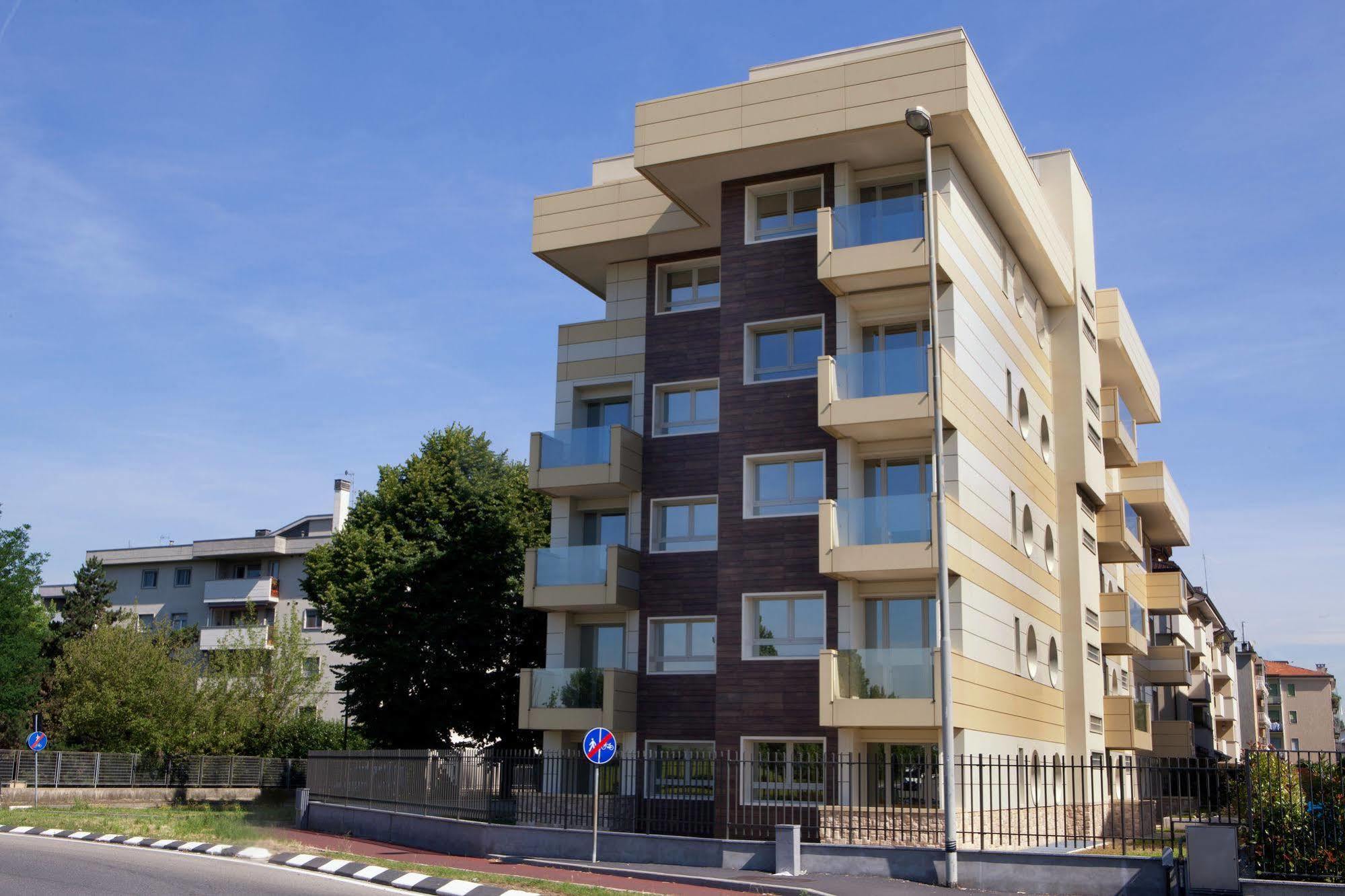 Residence Le Querce Cernusco Sul Naviglio Exterior photo